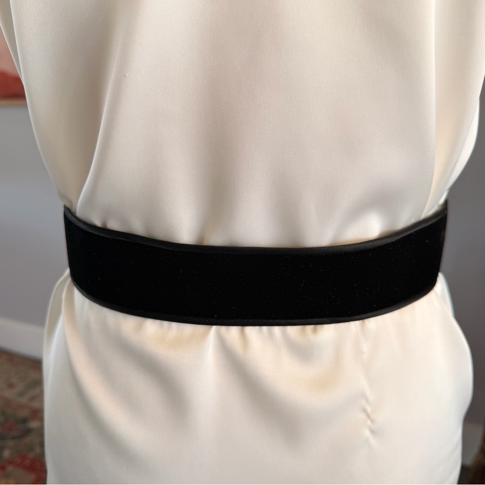Magid Black Beaded Floral Belt - Picture 4 of 11